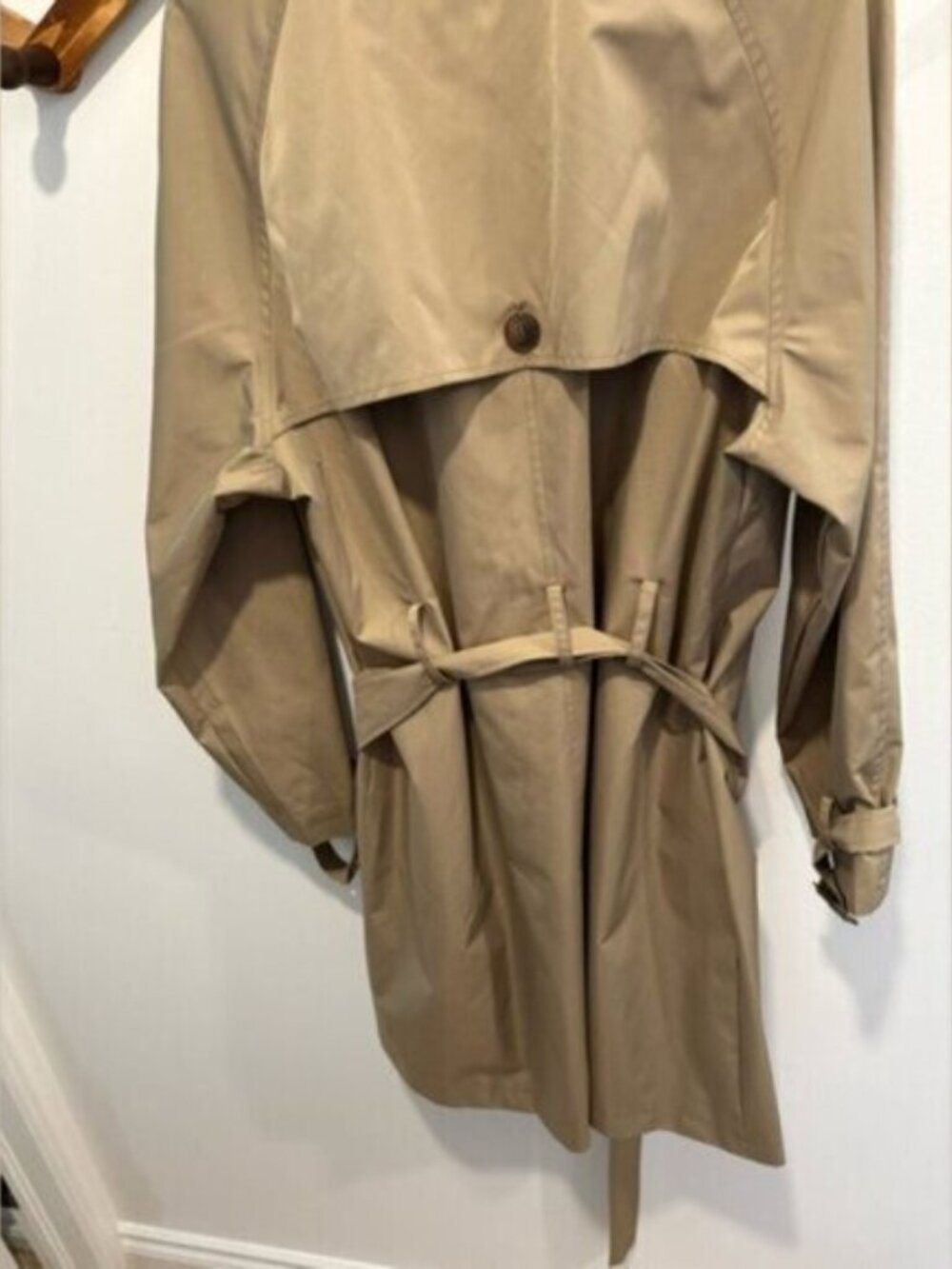 NWT Rebecca Minkoff Belted Trench Coat Khaki Beige Size L DBL Breasted $340 CAD - Picture 6 of 13